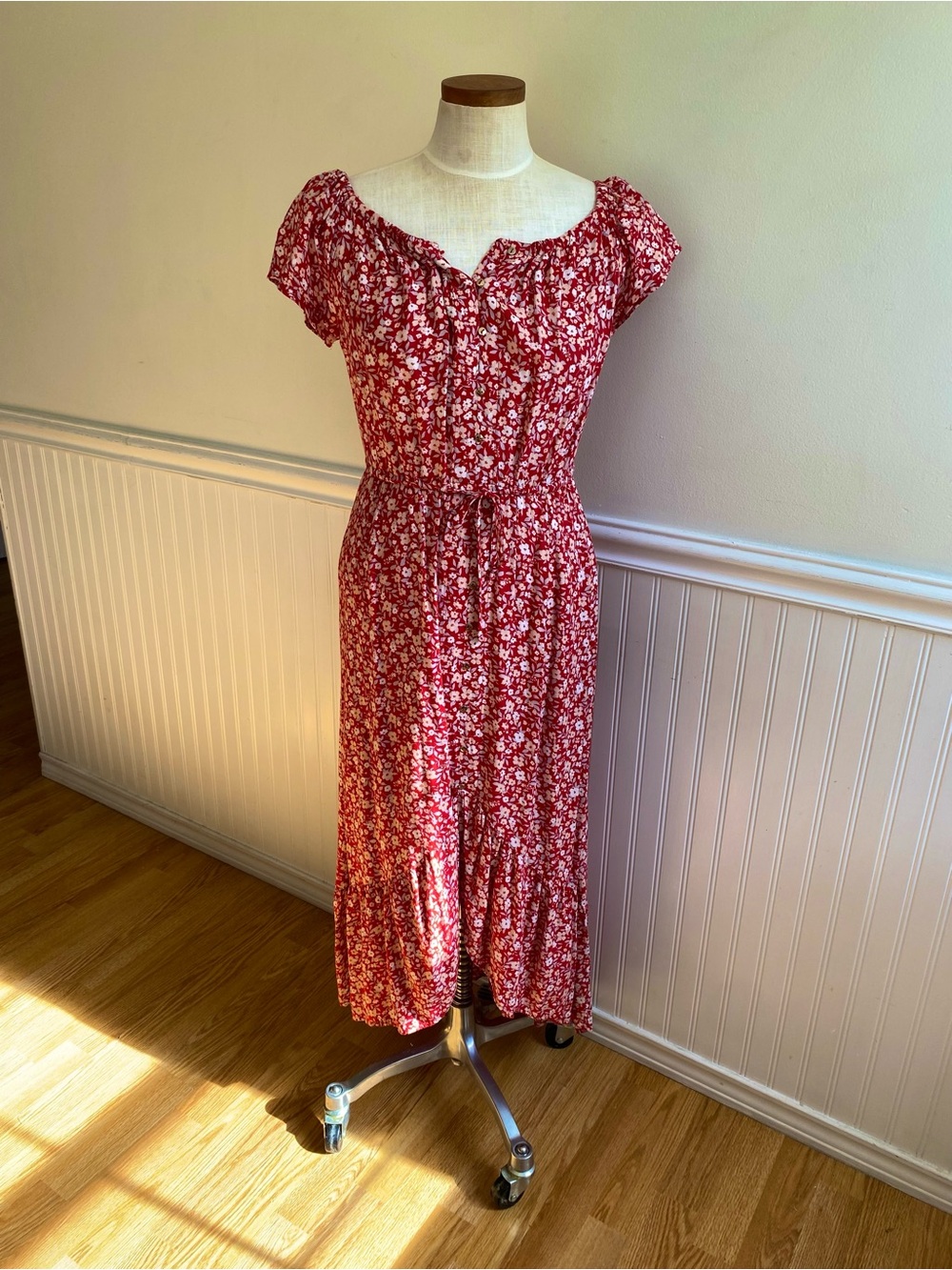 Women’s Red Floral Tie-Waist Midi Dress